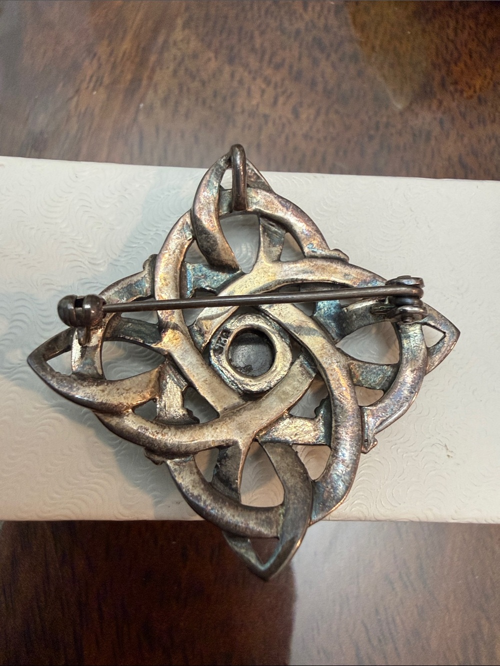 Sterling Silver 925 Black Onyx & Marcasite Studded Swirled Knot Brooch / Pendant - Picture 2 of 3